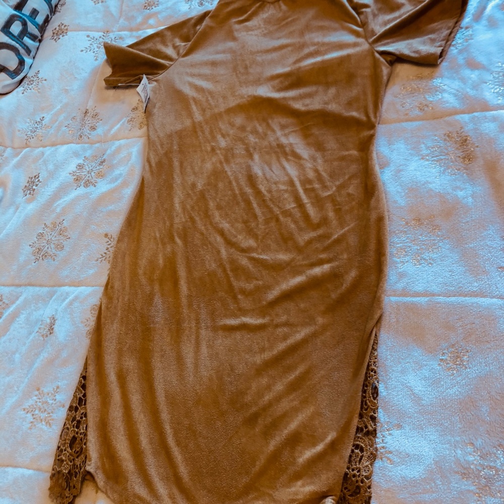 Dress - Picture 5 of 6